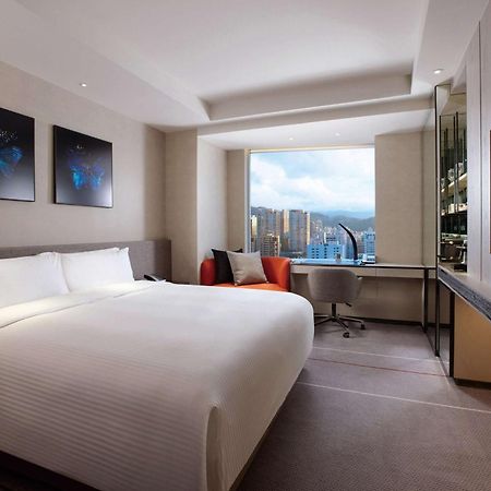 Humble House Taipei, Curio Collection By Hilton Hotel Екстериор снимка Deluxe Room